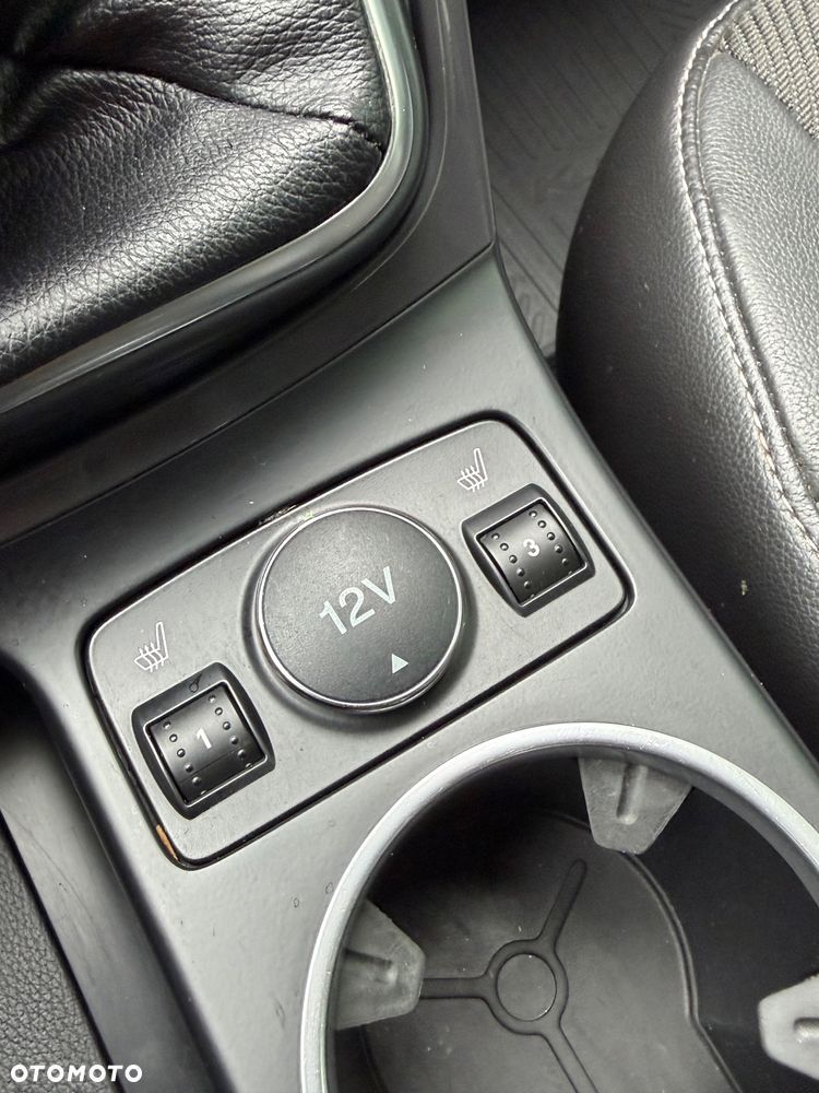 Ford Kuga 2.0 TDCi 4x4 Titanium - 30