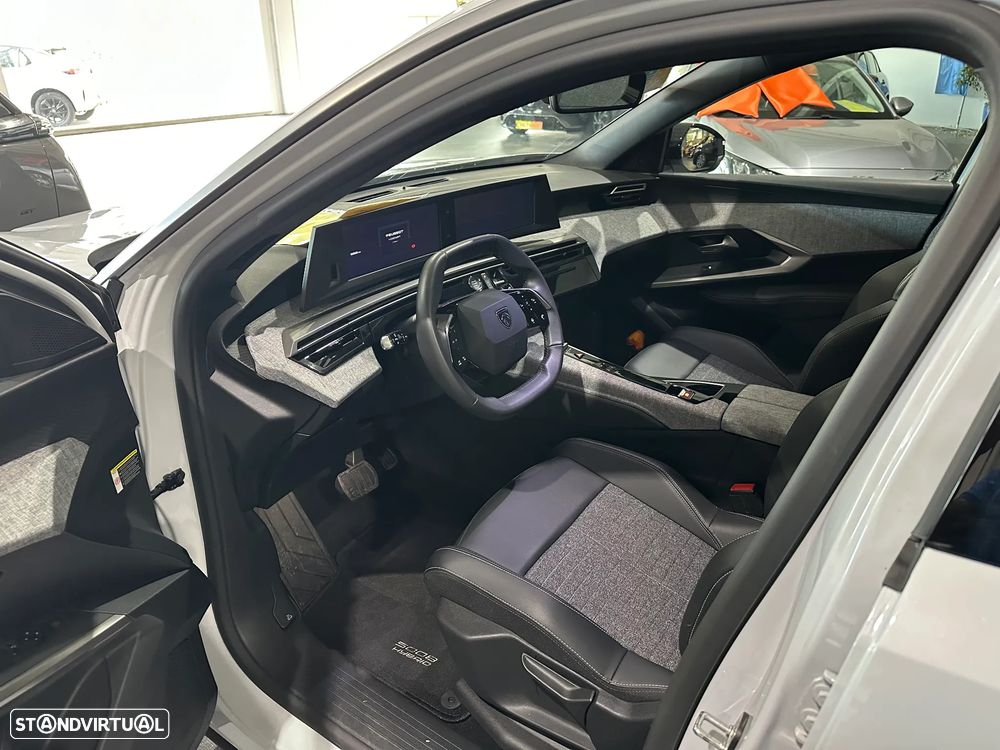 Peugeot 5008 1.2 Hybrid Allure e-DCS6 - 9