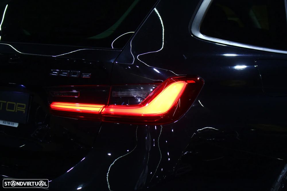 BMW 330 e Touring Line Sport Auto - 11