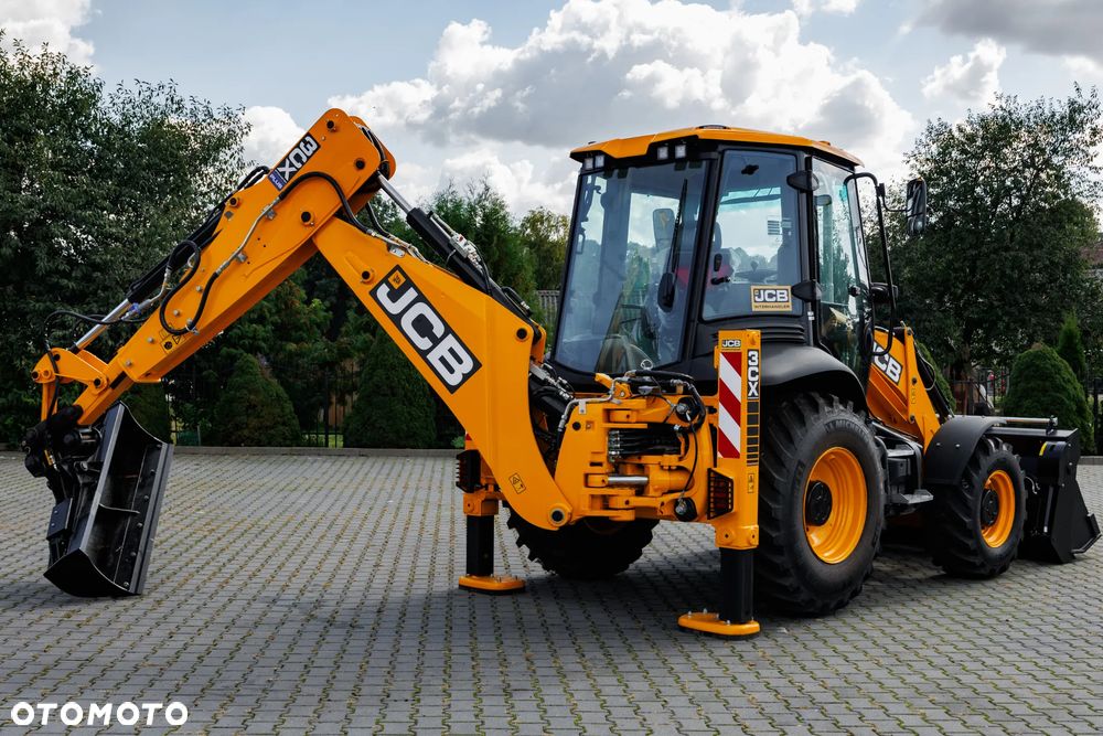 JCB NOWA 0 mtg Koparko-ładowarka 3CX PLUS - 110 KM - 9