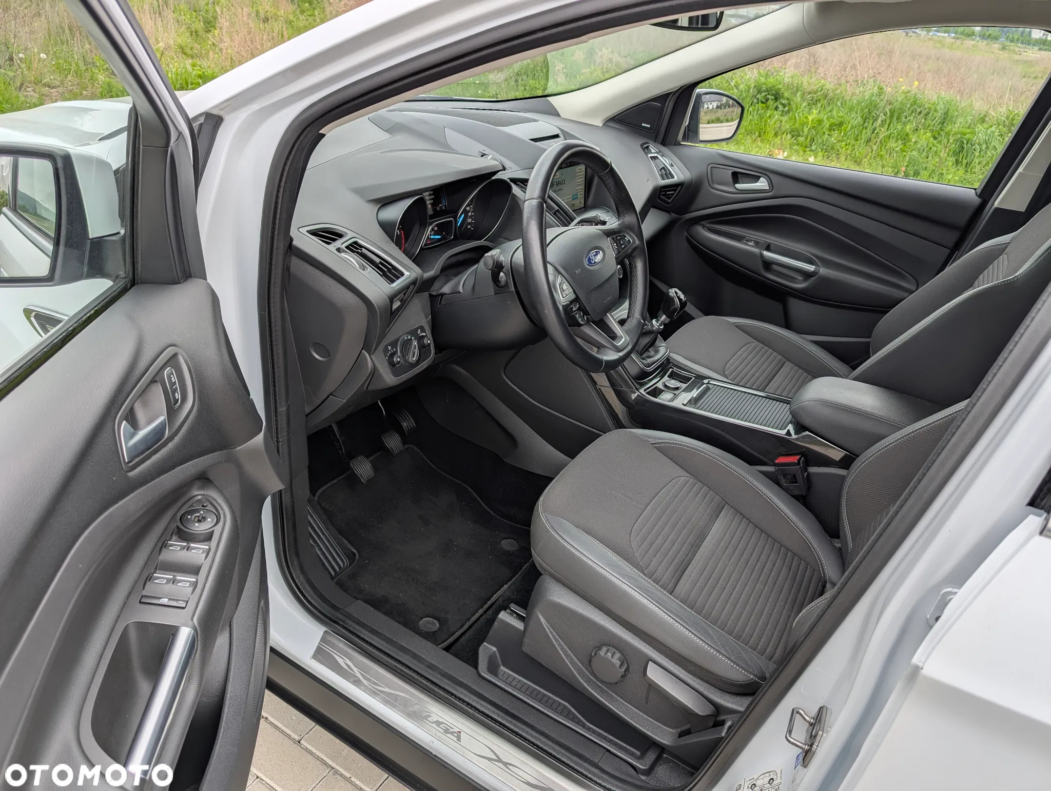 Ford Kuga 2.0 TDCi 4x4 Individual - 11
