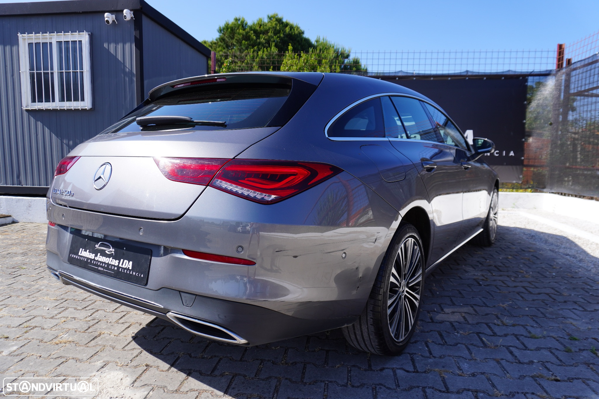 Mercedes-Benz CLA 250 e Shooting Brake Progressive - 4
