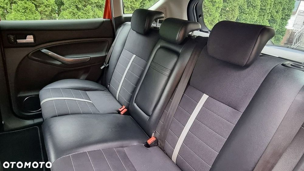 Ford Kuga - 15