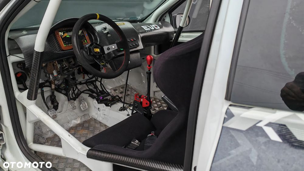 Renault Clio - 11