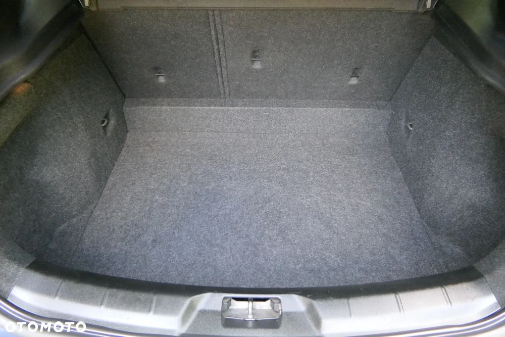 Volvo V40 D4 Summum - 36