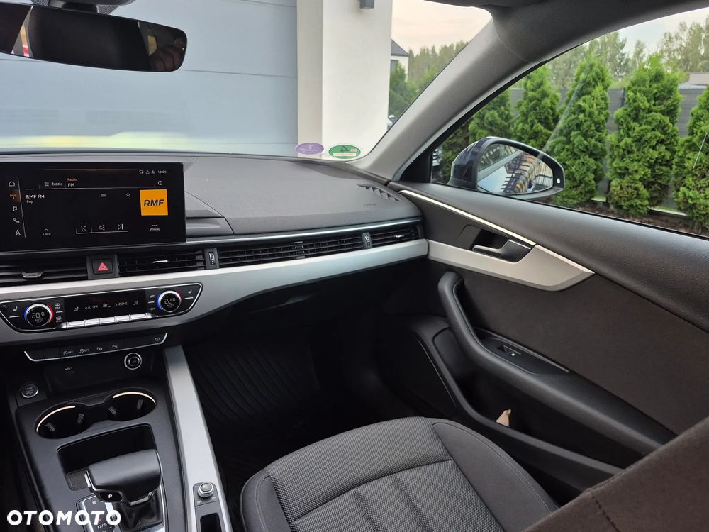 Audi A4 Avant 35 TFSI S tronic - 14