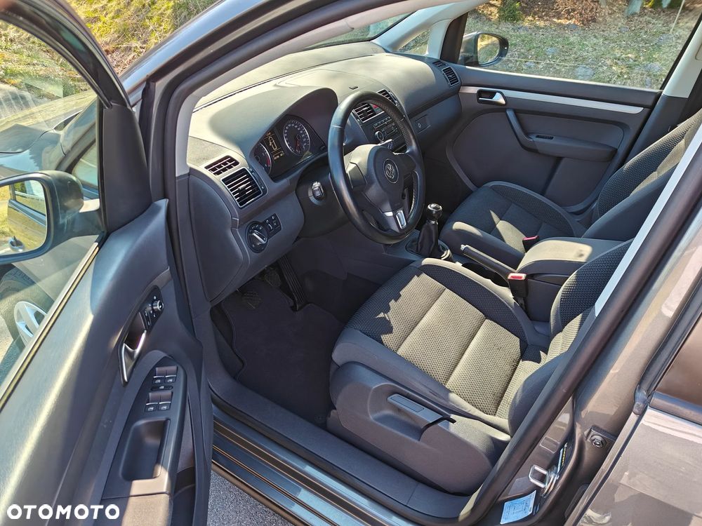 Volkswagen Touran 2.0 TDI DPF Comfortline - 15