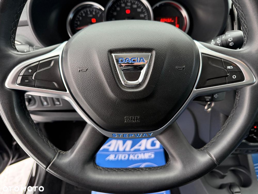 Dacia Lodgy dCi 110 Stepway Celebration - 23