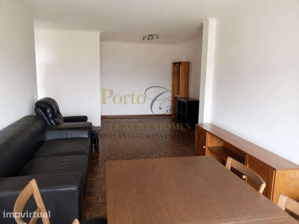 OPORTUNIDADE UNICA - SÓ ATÉ AO FINAL DO MES
APARTAMENTO T3+1 COM F... - Grande imagem: 3/22