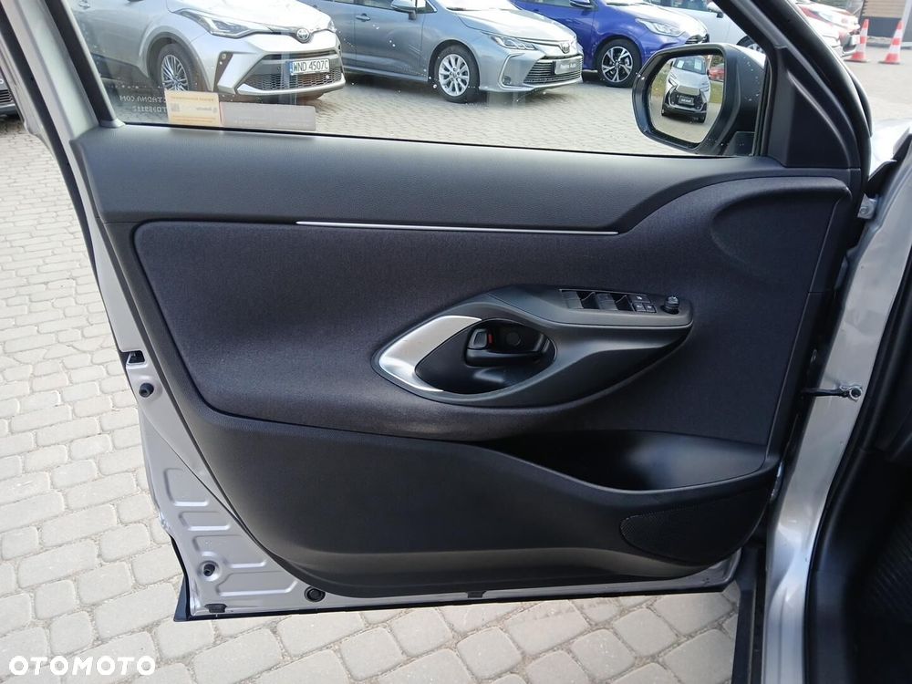 Toyota Yaris Cross Hybrid 1.5 Comfort - 20