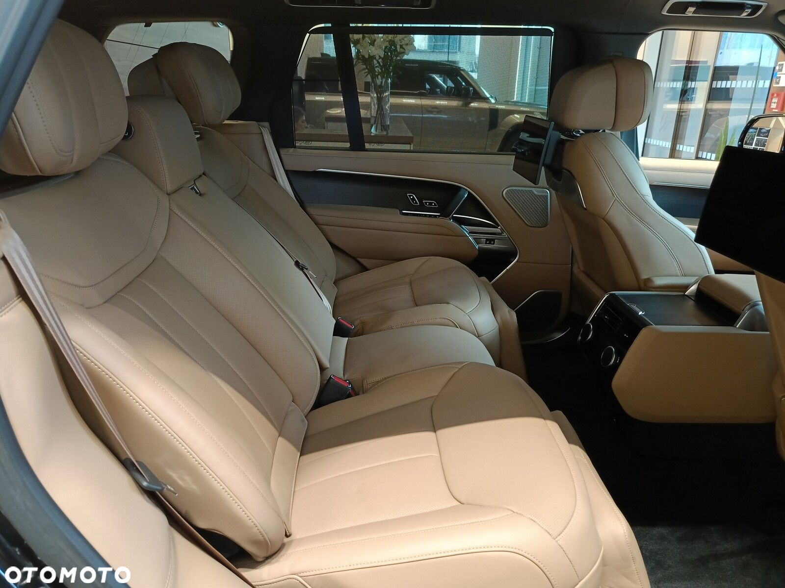 Land Rover Range Rover - 28