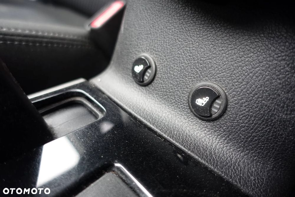 Mitsubishi Outlander 2.2 DI-D 4WD Intense - 21