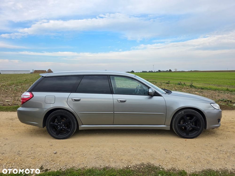 Subaru Legacy - 6