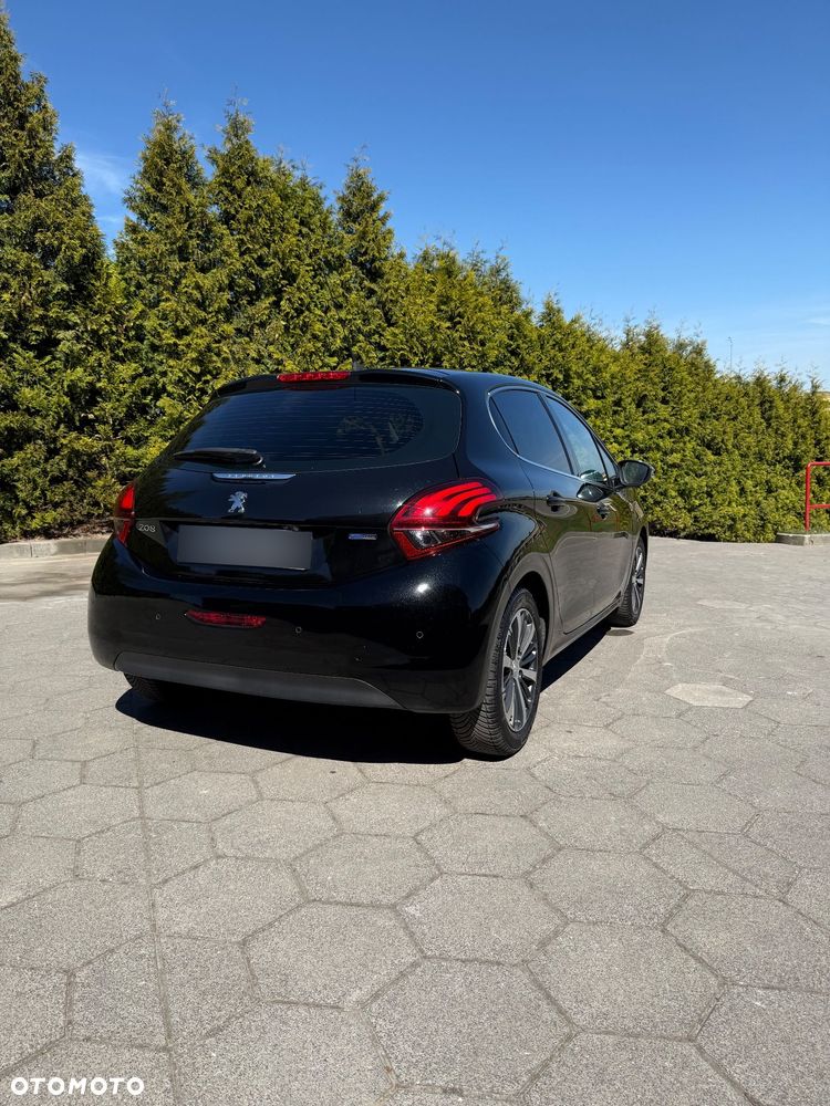 Peugeot 208 PureTech 82 Allure - 4