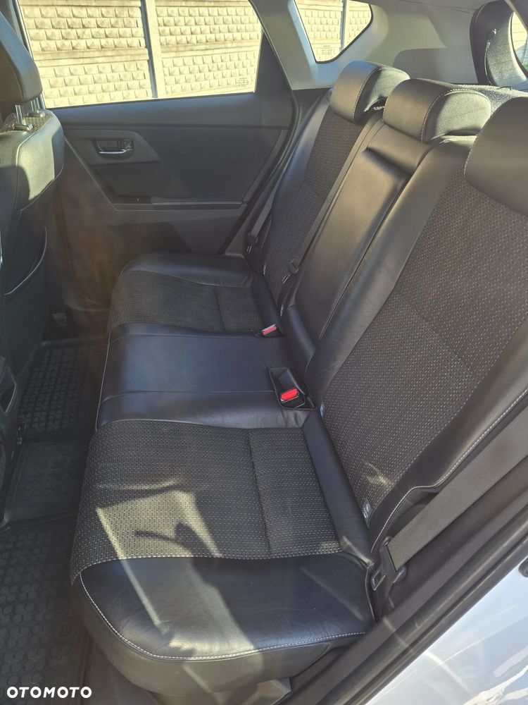 Toyota Auris 1.8 HSD Prestige NAVI - 6