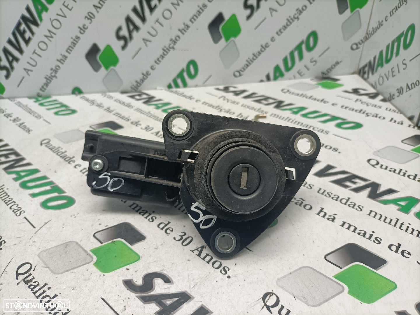 Interruptor / Switch / Botão Da Mala Dacia Duster (Hs_) - 1