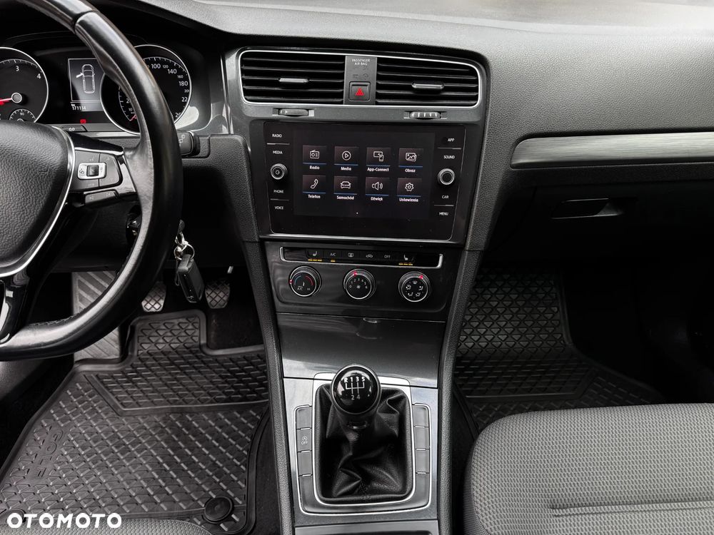 Volkswagen Golf 1.6 TDI BMT Comfortline - 14