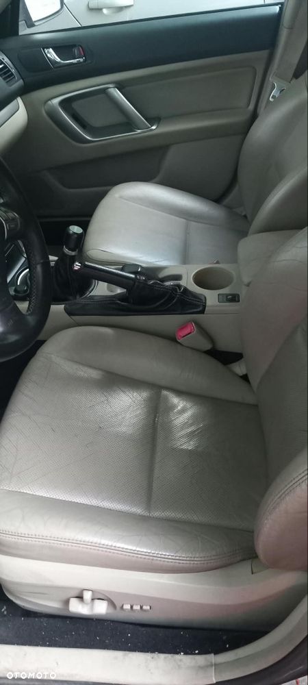 Subaru Legacy - 5