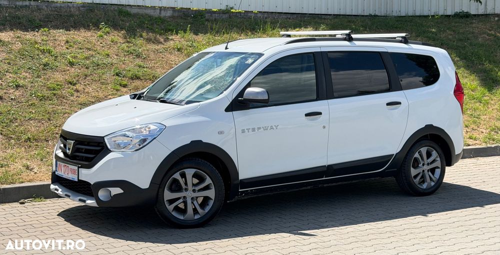 Dacia Lodgy 1.5 dCi 109 CP Stepway - 1