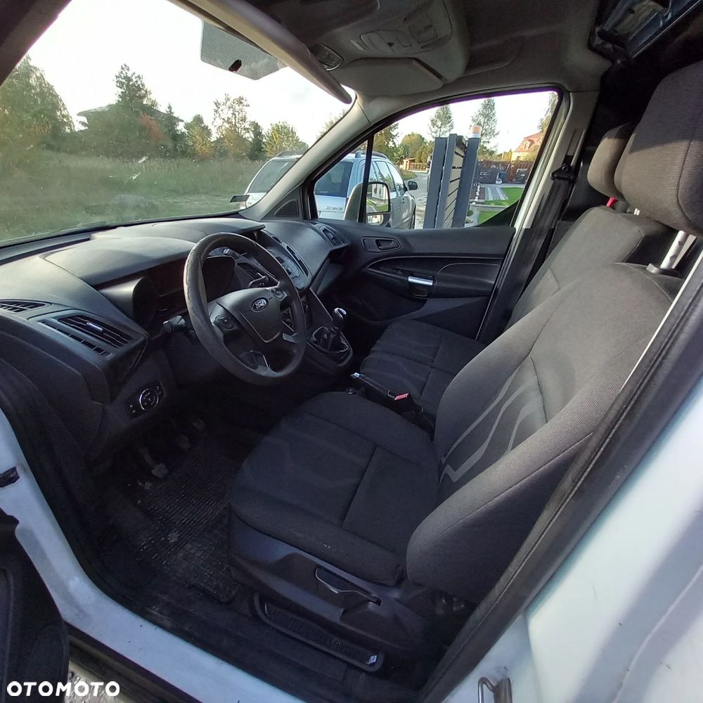 Ford Transit Connect - 13