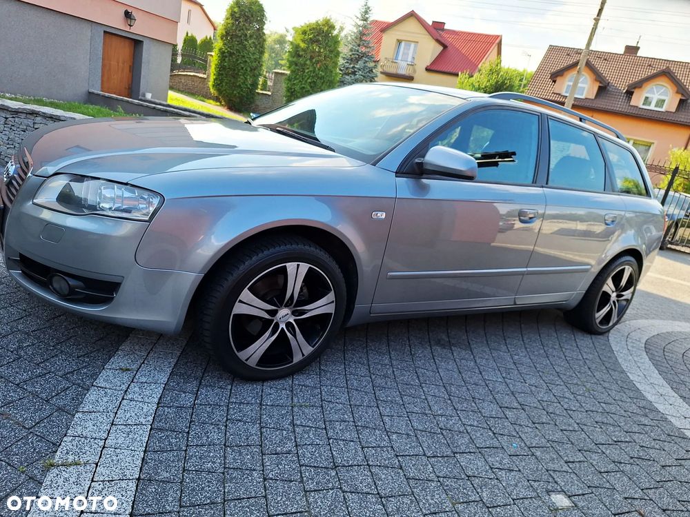 Audi A4 Avant - 4