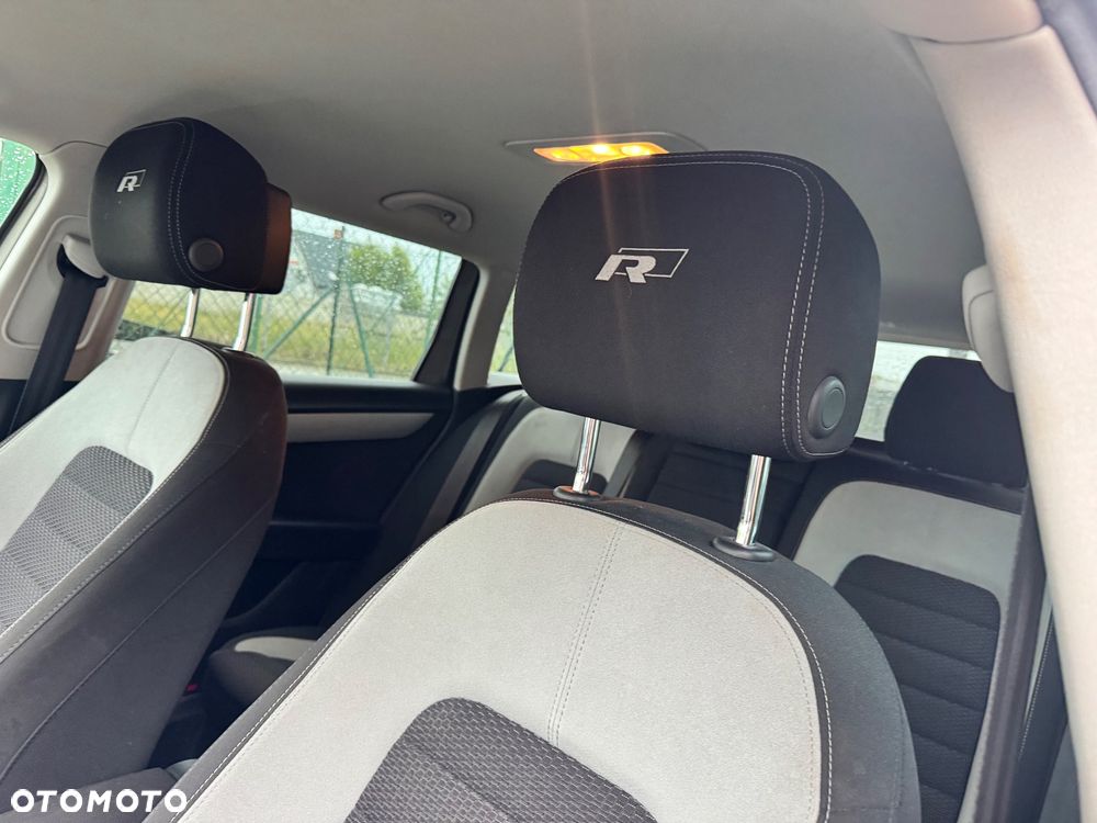 Volkswagen Passat 2.0 TDI BlueMotion Technology R-Line - 18