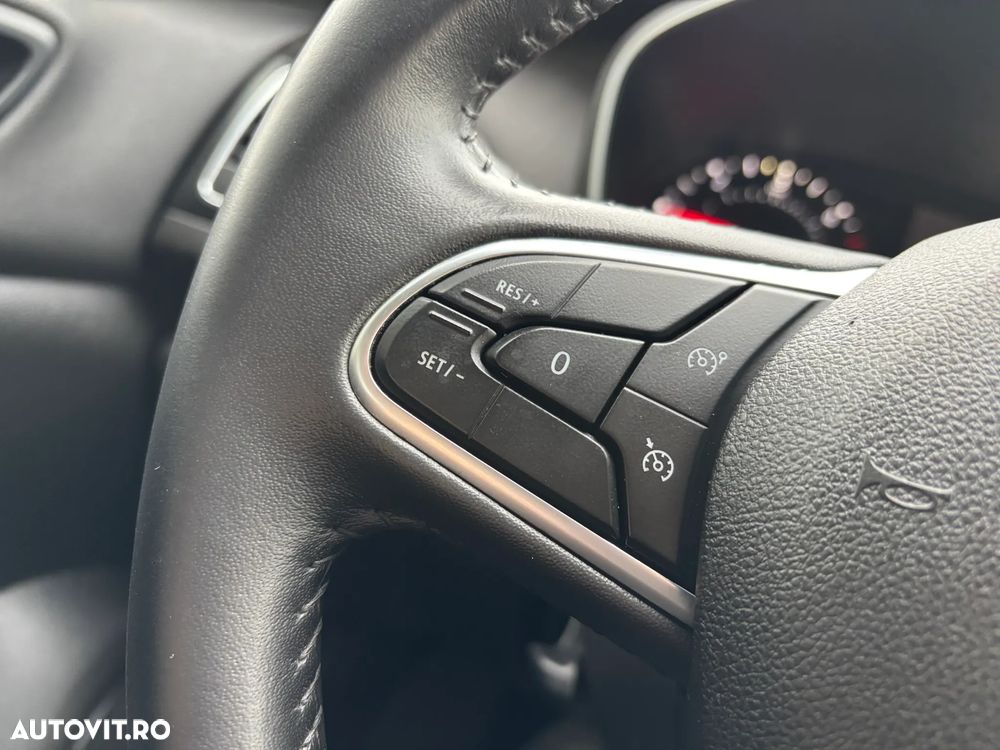 Renault Megane Blue dCi 116 Life - 14