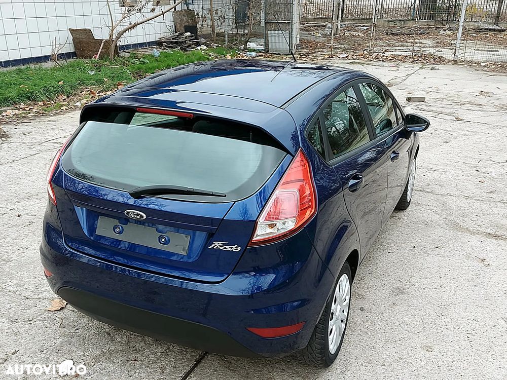 Ford Fiesta 1.5 TDCi DPF Titanium - 15
