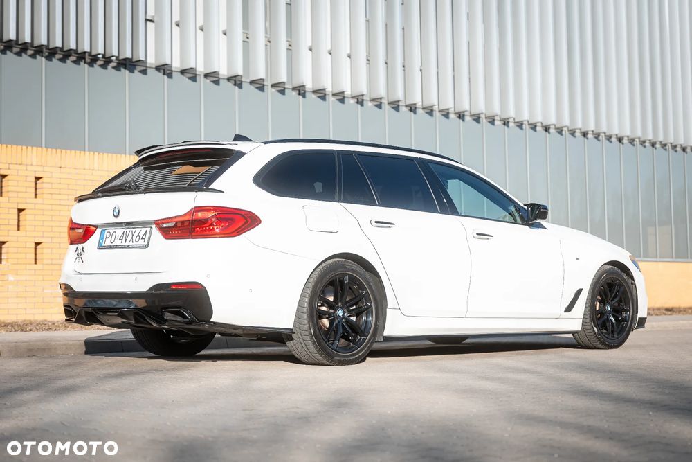 BMW Seria 5 520d M Sport - 13
