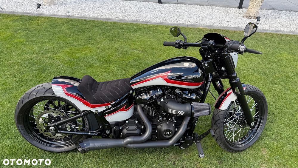 Harley-Davidson Softail Street Bob - 4