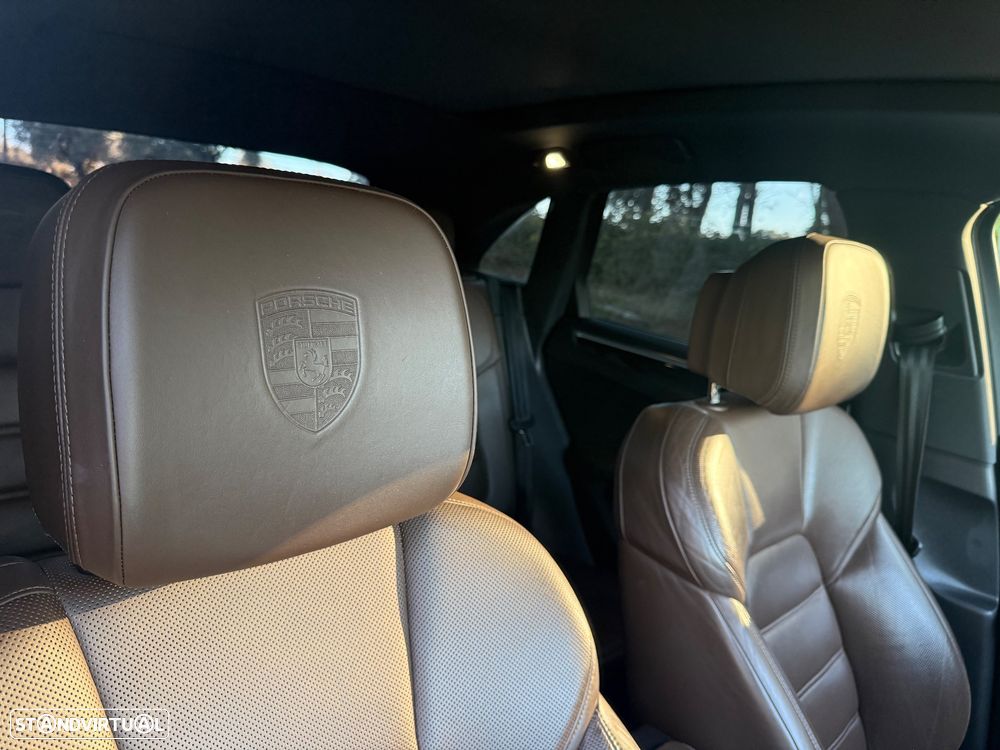 Porsche Macan S - 8