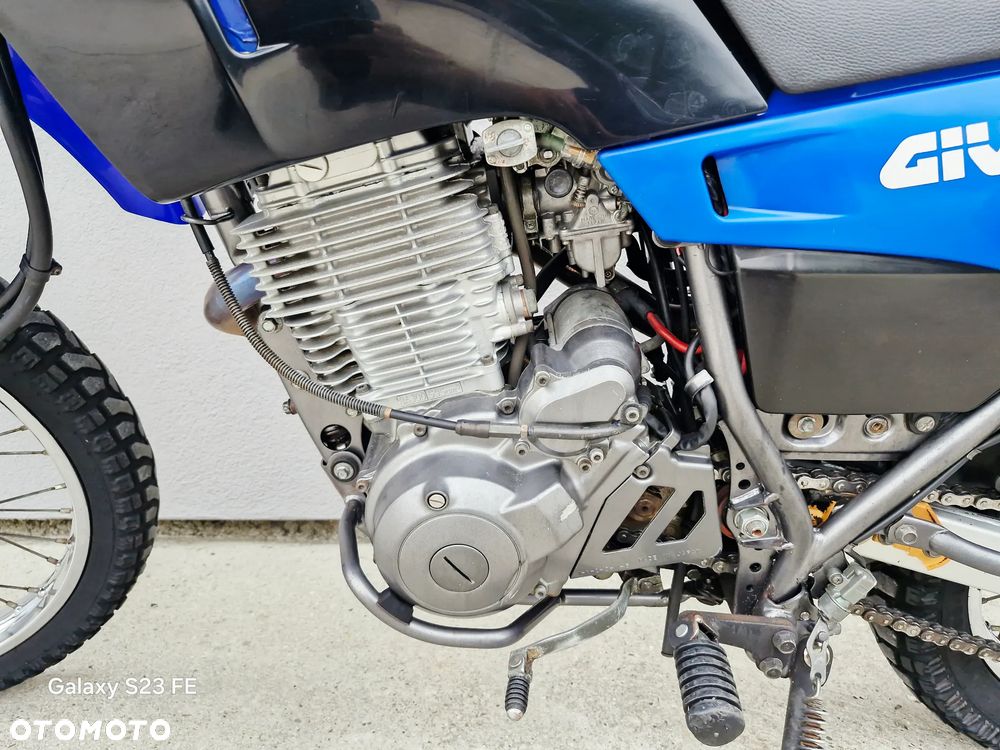 Yamaha XT - 27