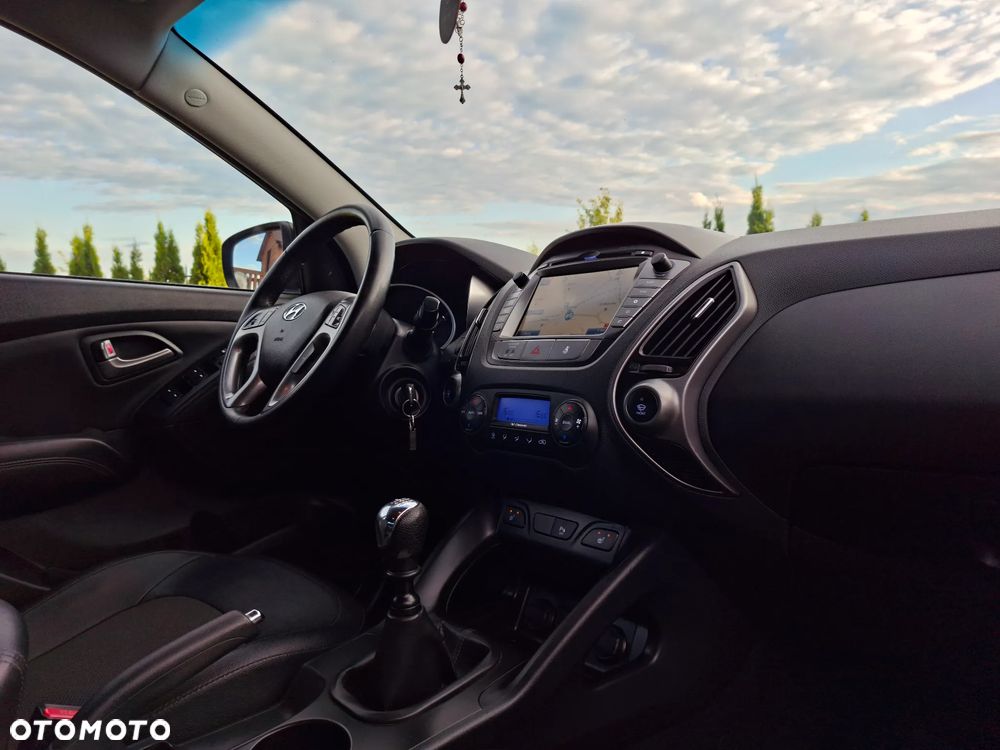 Hyundai ix35 1.7 CRDi 2WD Fifa World Cup Edition - 25