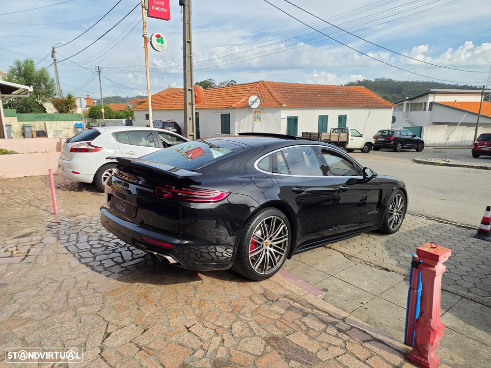 Porsche Panamera Turbo - 5