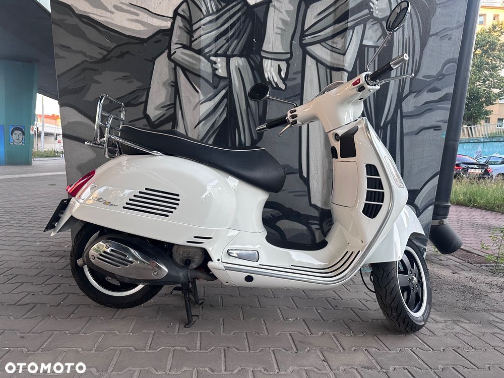Vespa GTS - 5