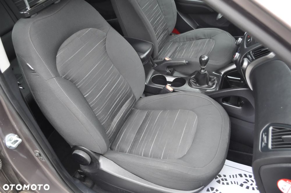 Hyundai ix35 1.7 CRDi Premium 2WD - 21