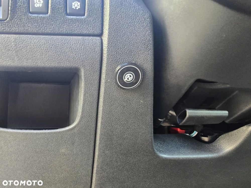 Renault Grand Scenic - 34