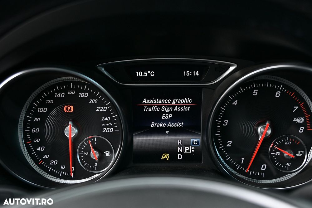 Mercedes-Benz GLA - 17