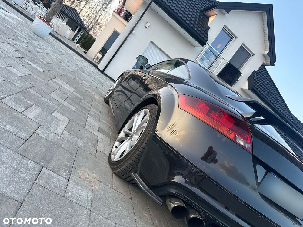 Audi TT S Coupé - 16