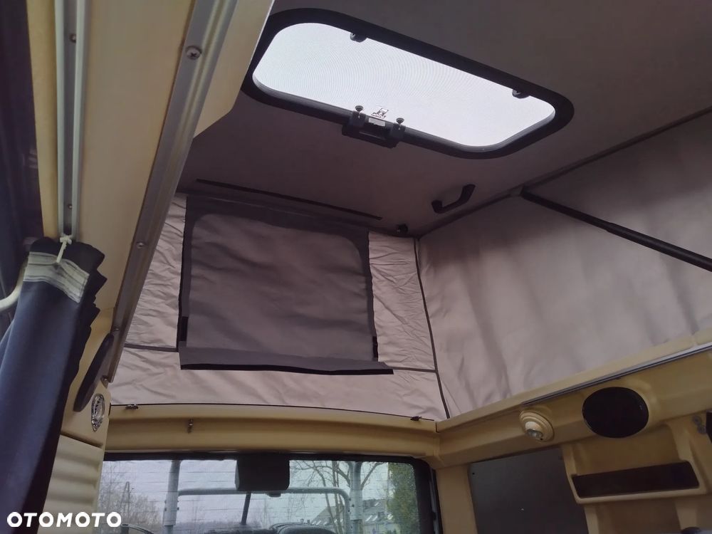 Volkswagen California - 12