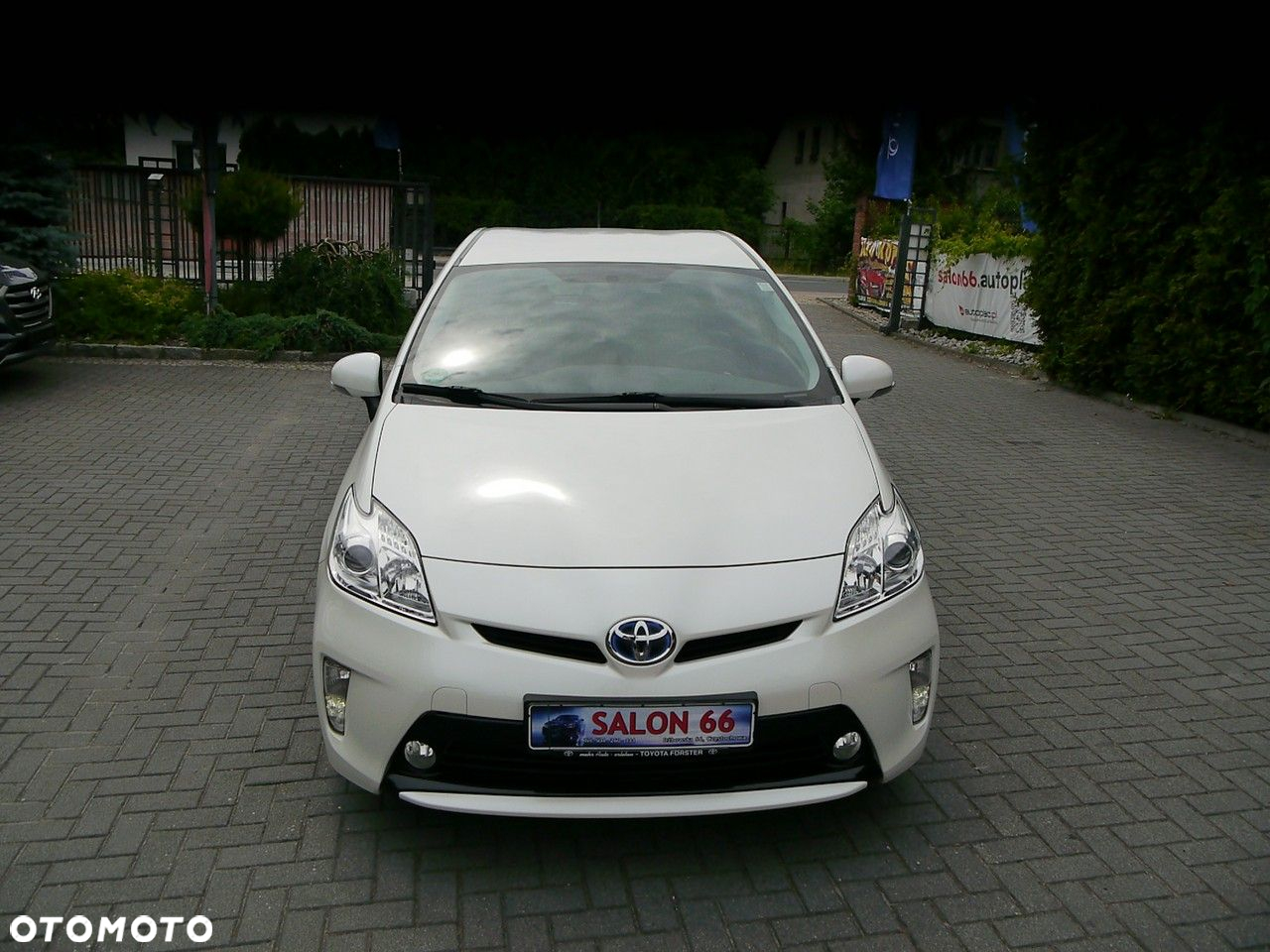Toyota Prius (Hybrid) Comfort - 7