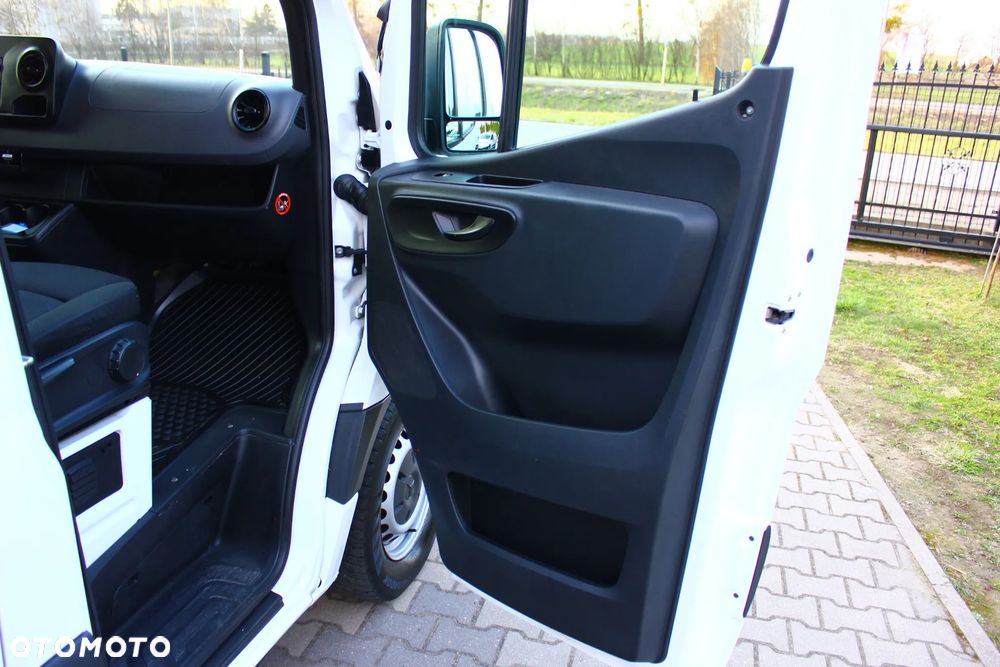 Mercedes-Benz SPRINTER 3.0 CDI V6 190KM BRYGADÓWKA ZABUDOWA WARSZTATOWA WEBASTO KAMERA - 29