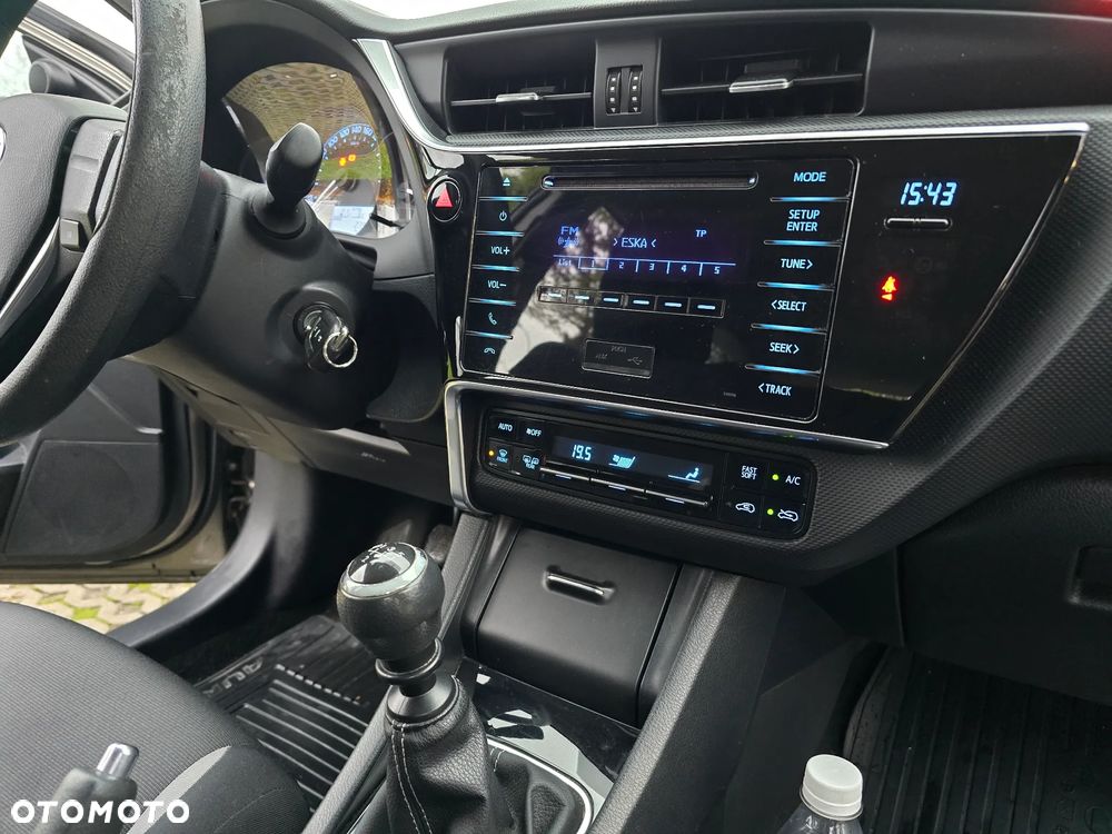 Toyota Auris 1.6 Active - 6