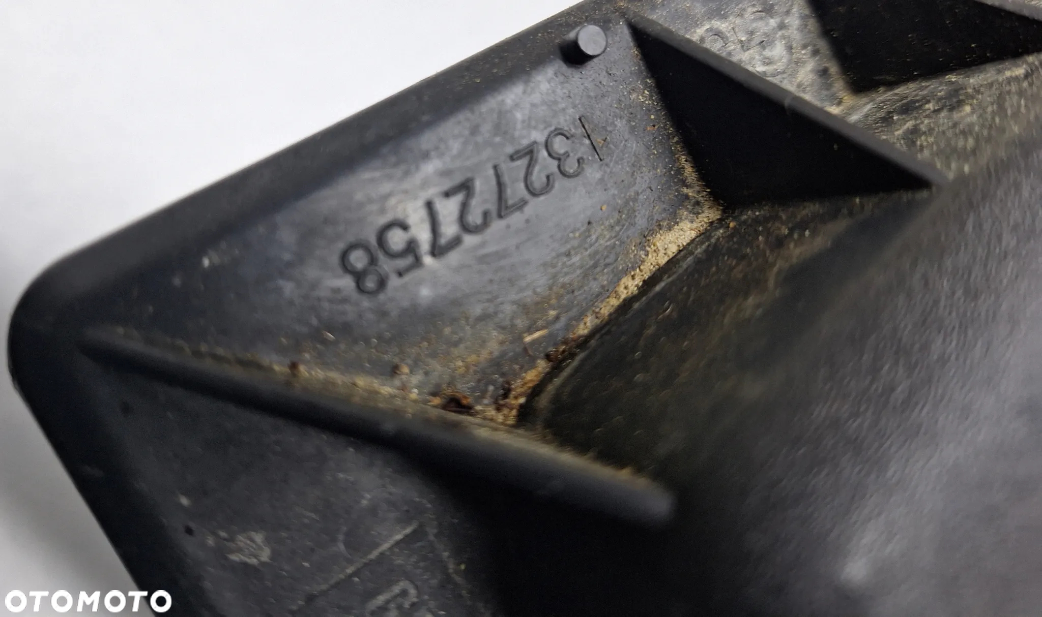 OBUDOWA FILTRA POWIETRZA +PRZEPŁYWOMIERZ -13272758 -OPEL ASTRA J /1,4 TURBO - 6