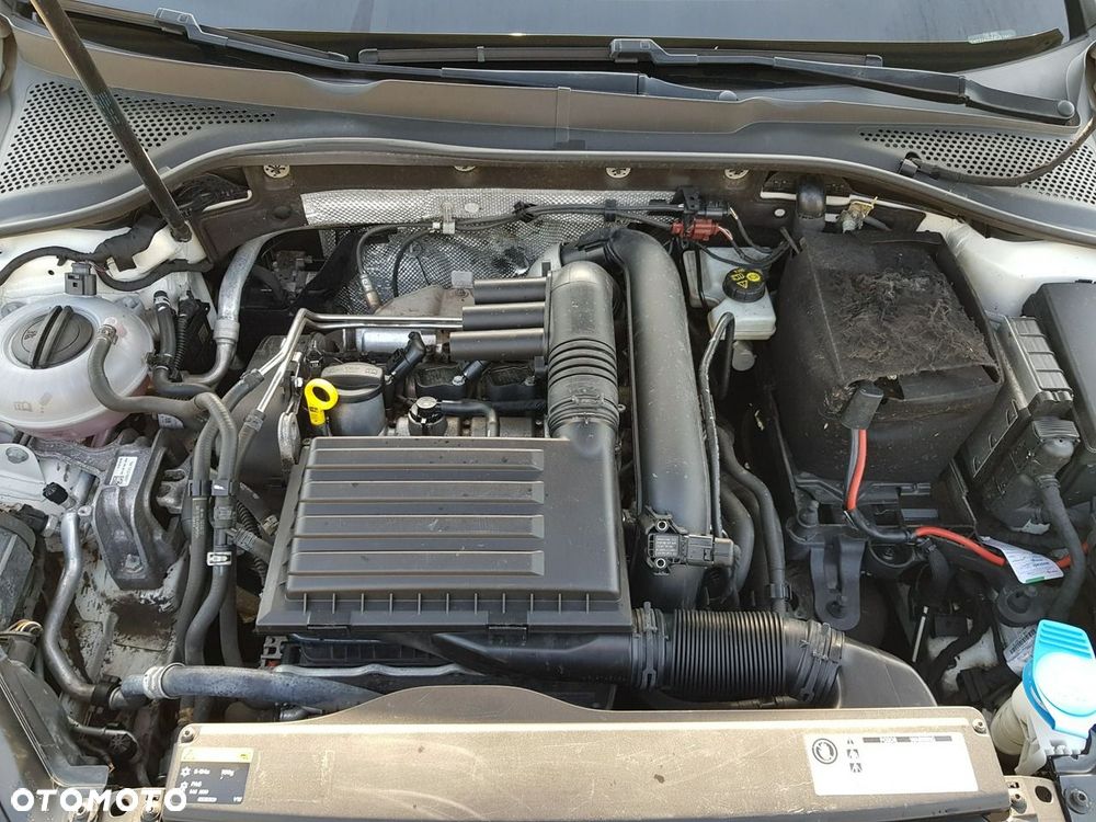 Volkswagen Golf 1.4 TSI BMT Comfortline - 18