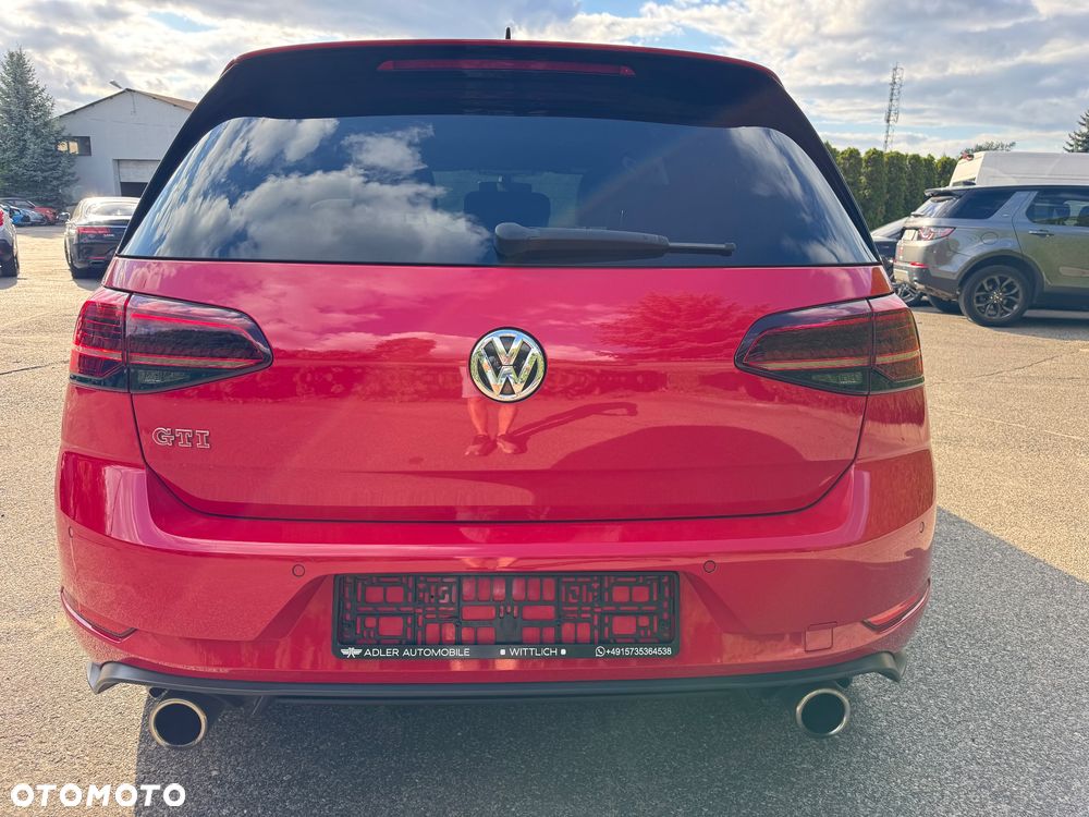 Volkswagen Golf GTI (BlueMotion Technology) DSG Performance - 11