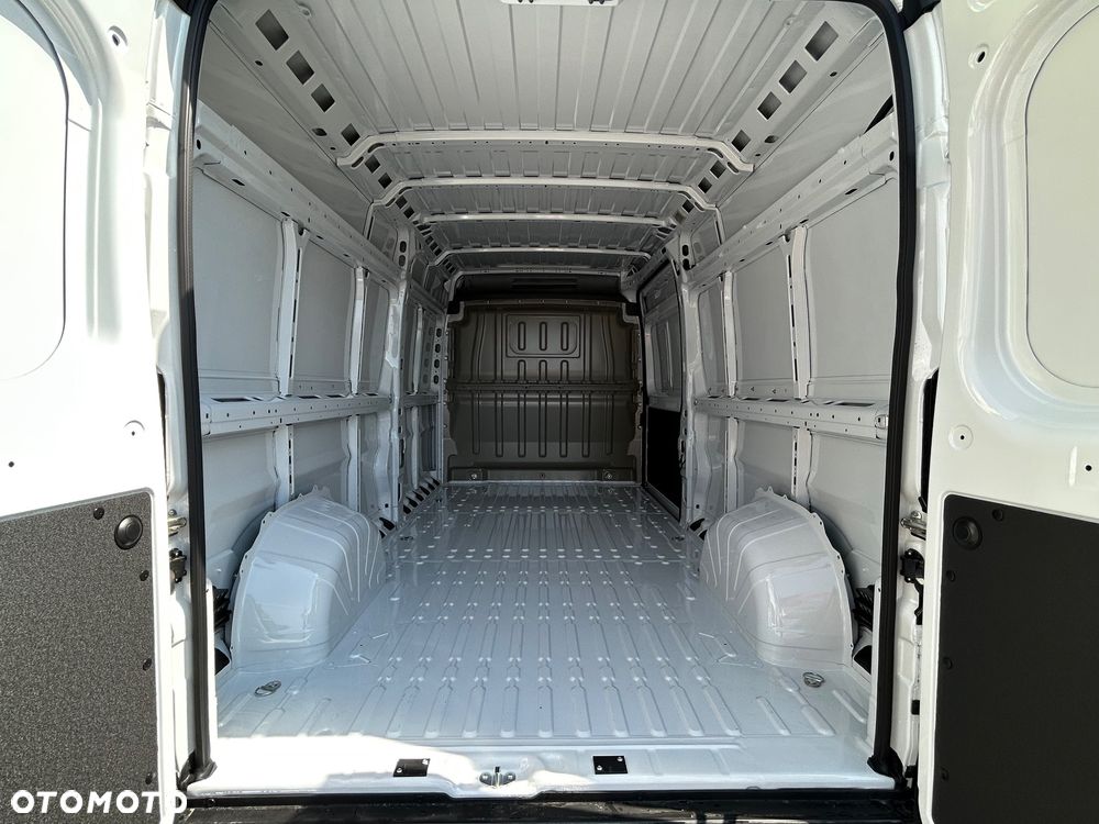 Opel L3H2 3.5T Heavy Diesel 2.2 180KM AT - 11
