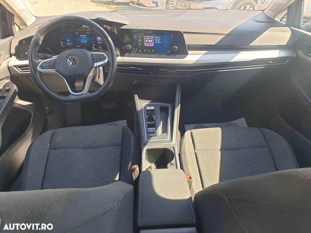Volkswagen Golf 1.0 eTSI DSG MHEV Life - 20
