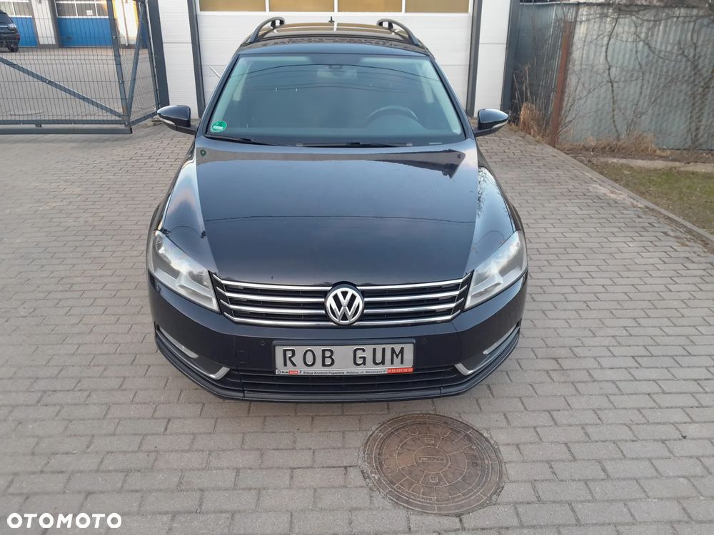 Volkswagen Passat 2.0 Blue TDI SCR Trendline - 8