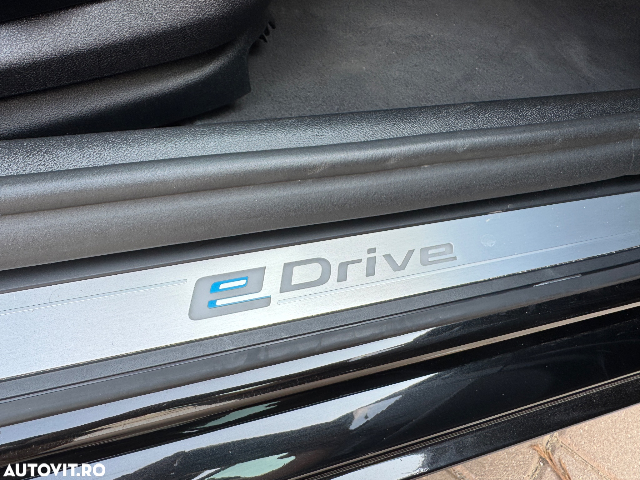 BMW Seria 5 530e Aut. Luxury Line - 14